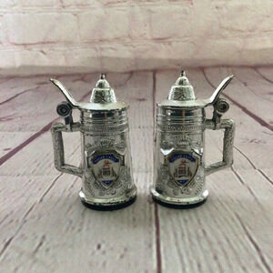 Vintage Polar Caves NH Silver Plastic Salt and Pepper Shaker Pair -Made in Japan